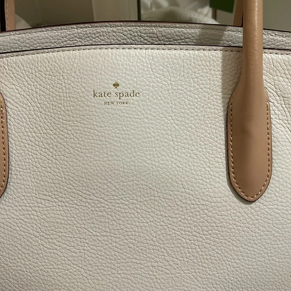 KATE SPADE - white Caroline lane forester tote- NWT